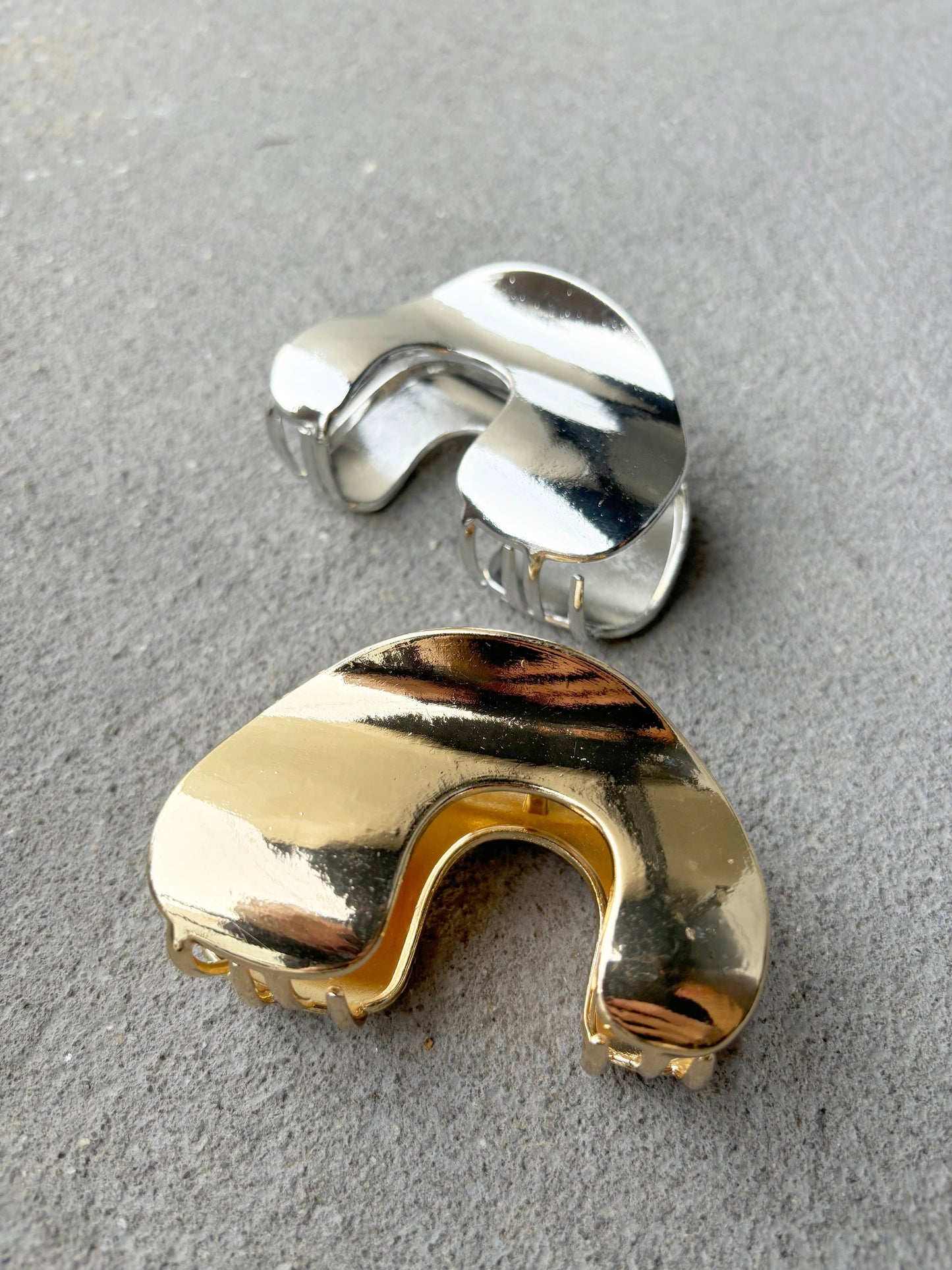 ANGELS WHISPER : Colette Metal Hair Claw Clips - Silver