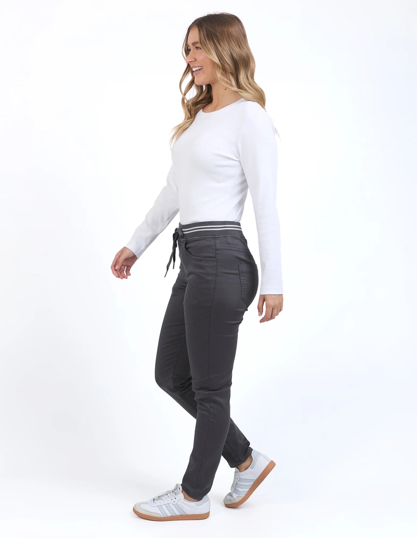 FOXWOOD: Sylvia Charcoal - Jogger