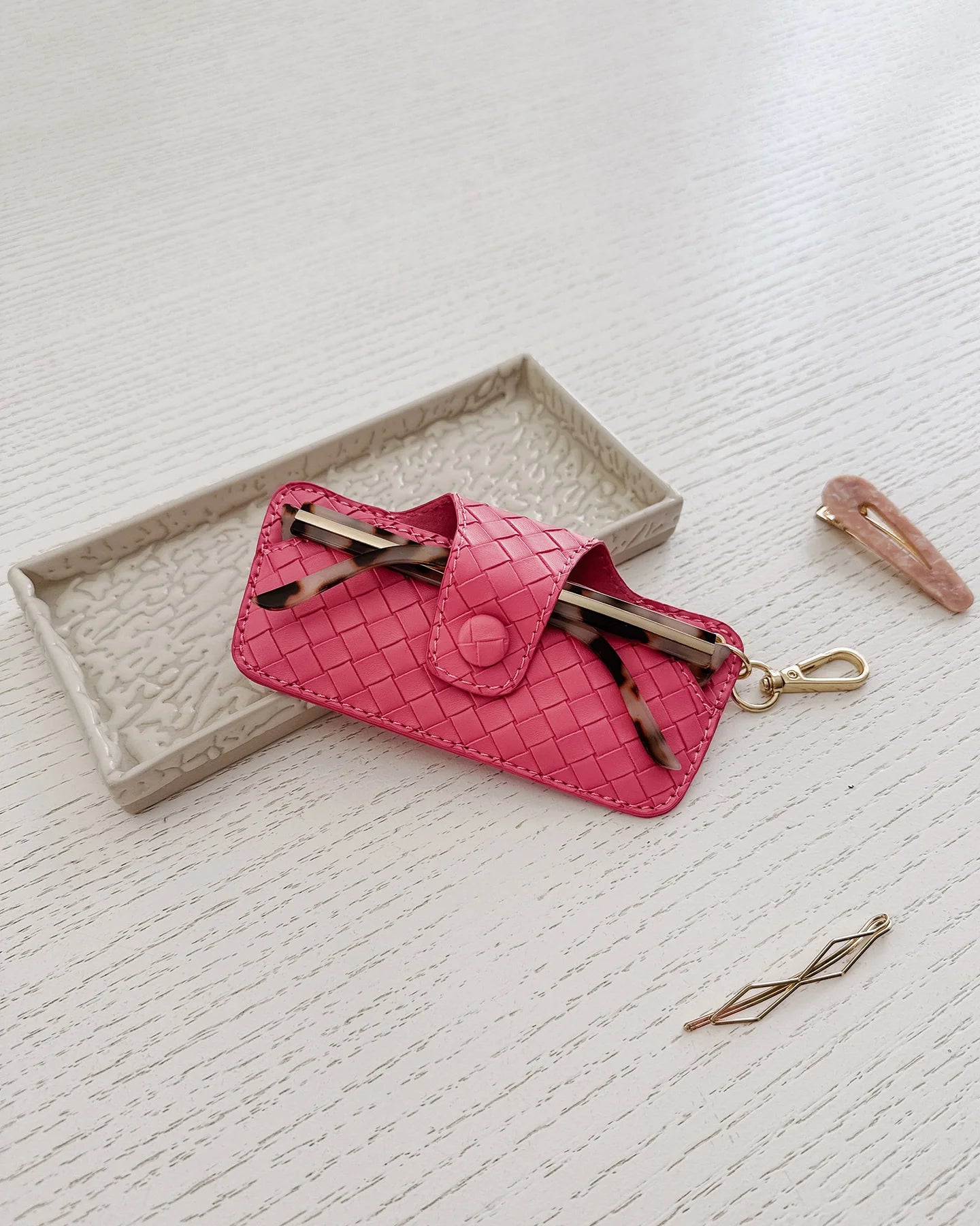 LOUENHIDE: Skittle Woven Hot Pink - Sunglass Case