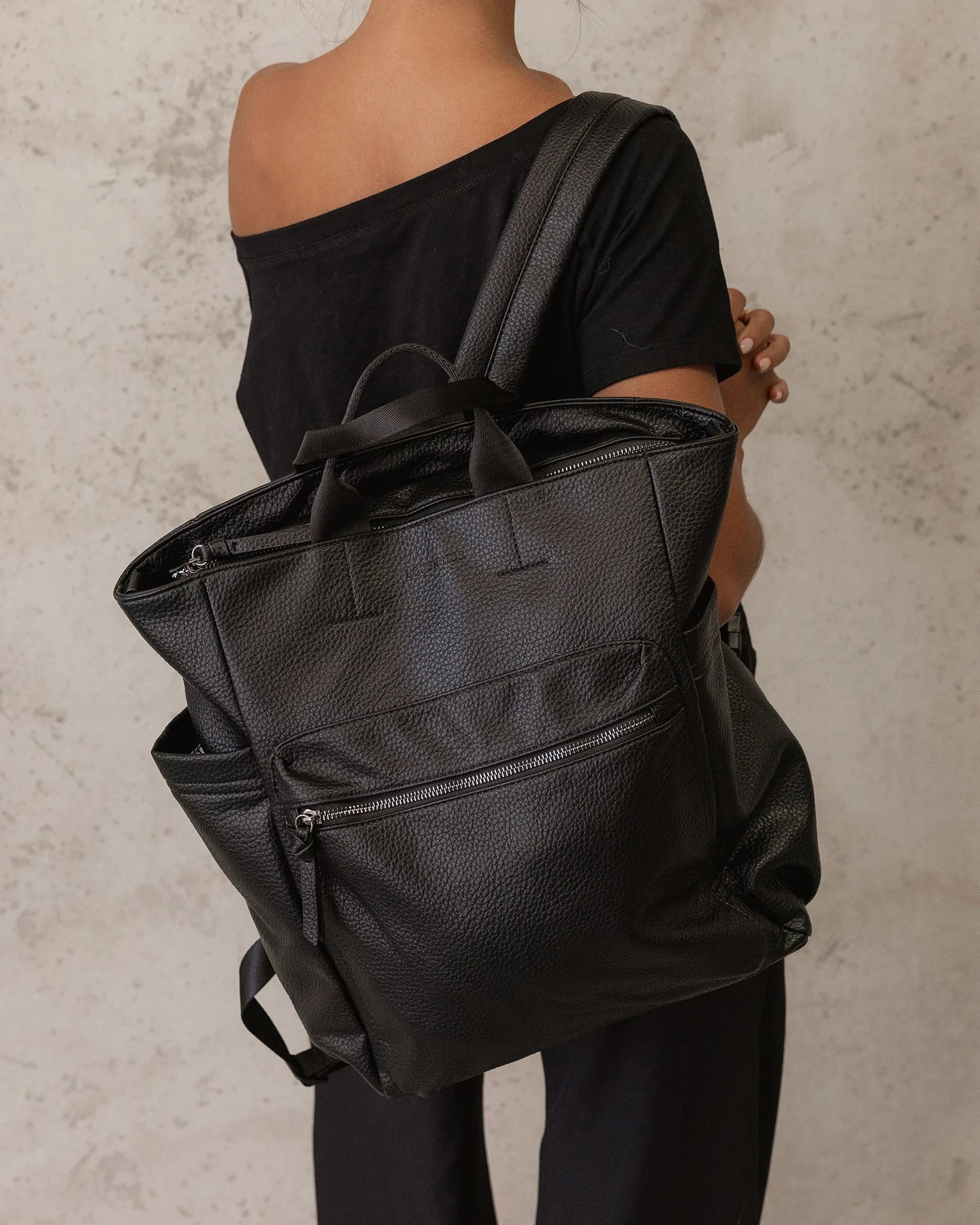 LOUENHIDE. : Bronx Black - Backpack