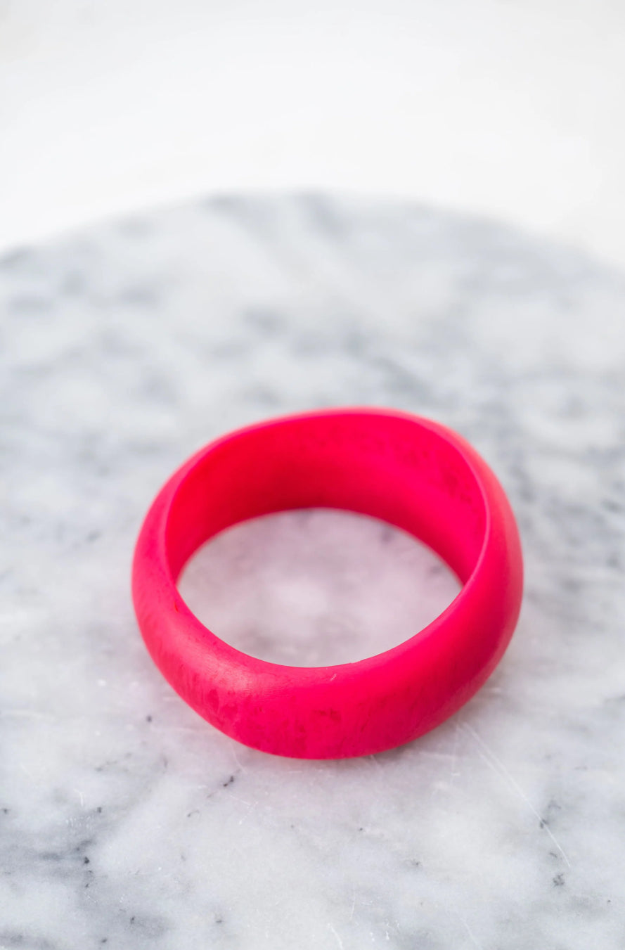 GREENWOOD DESIGNS : Resin Bangle - Hot Pink