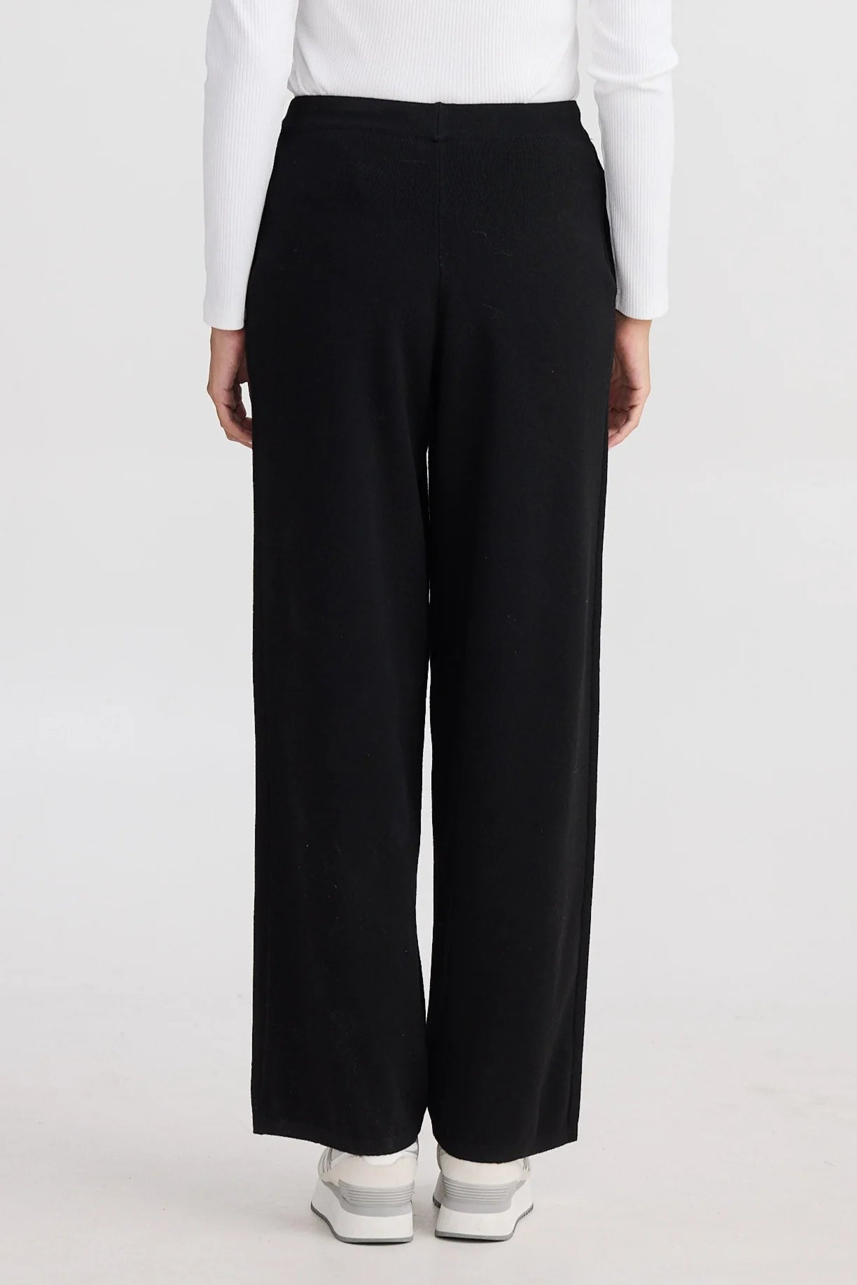 HOMELOVE : First Floor Pant - Black