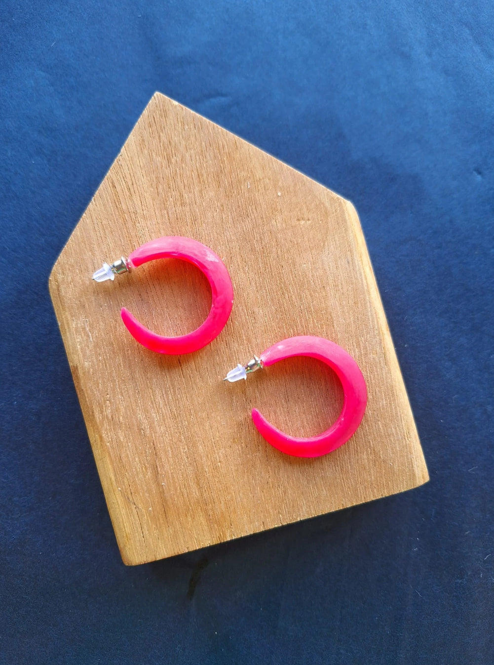 GREENWOOD DESIGNS : Red Resin Hoop - Earrings