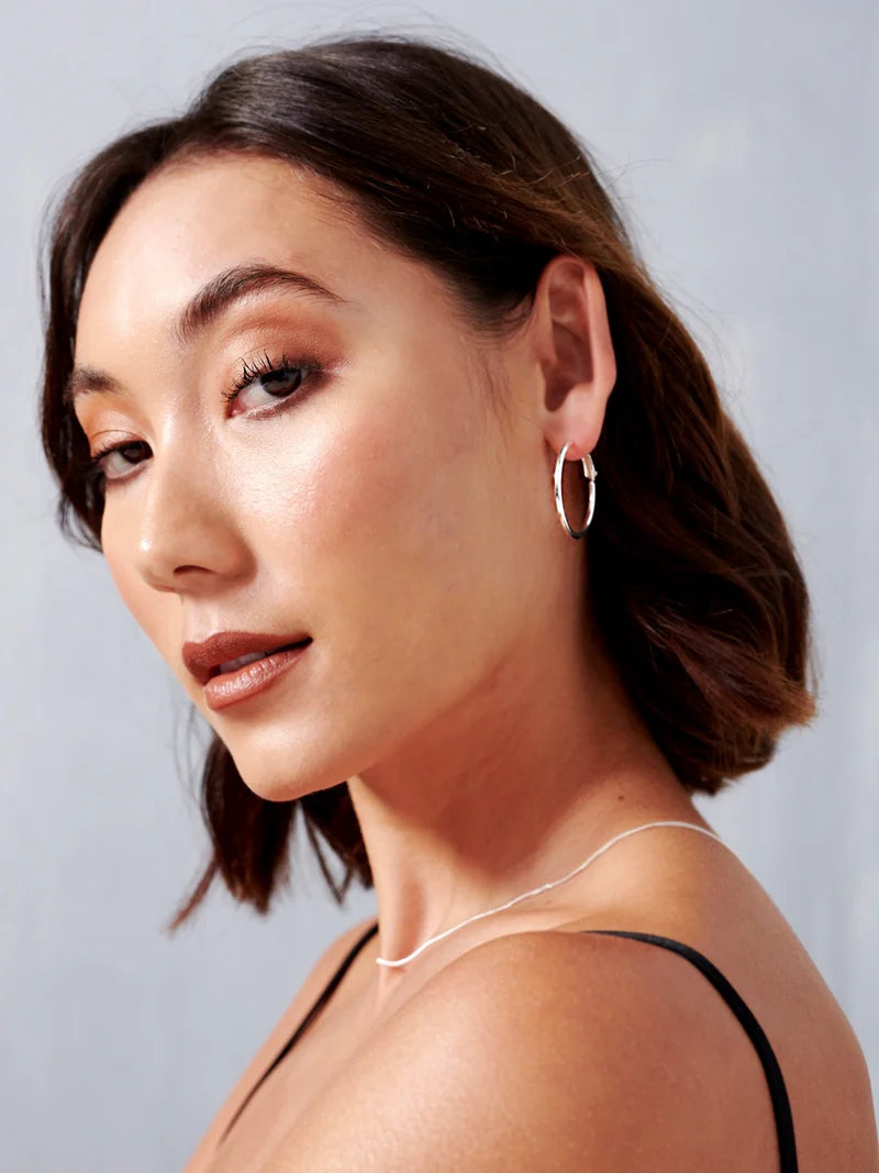 LUSTRE & SAGE: 30mm Classic Silver Hoop - Earrings
