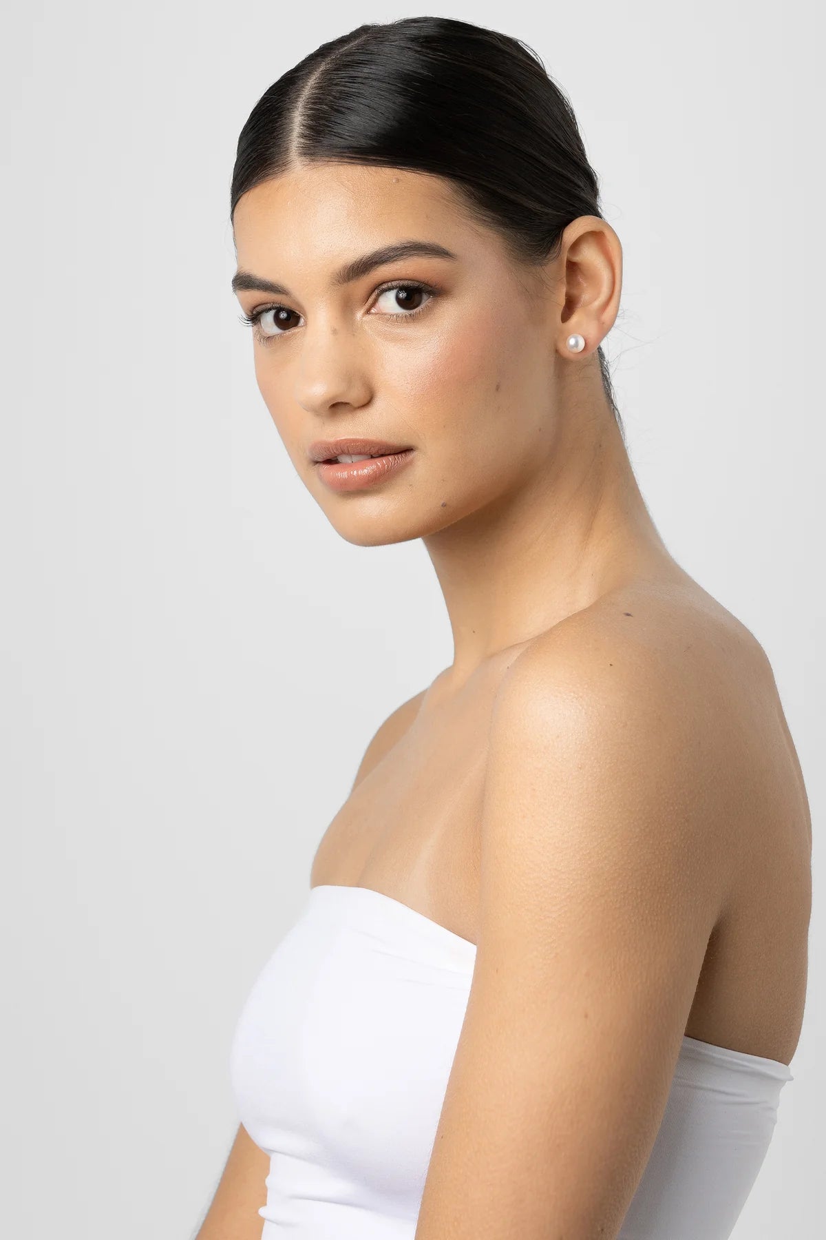 LIBERTE : Beatrix Gold Pearl - Stud Earring