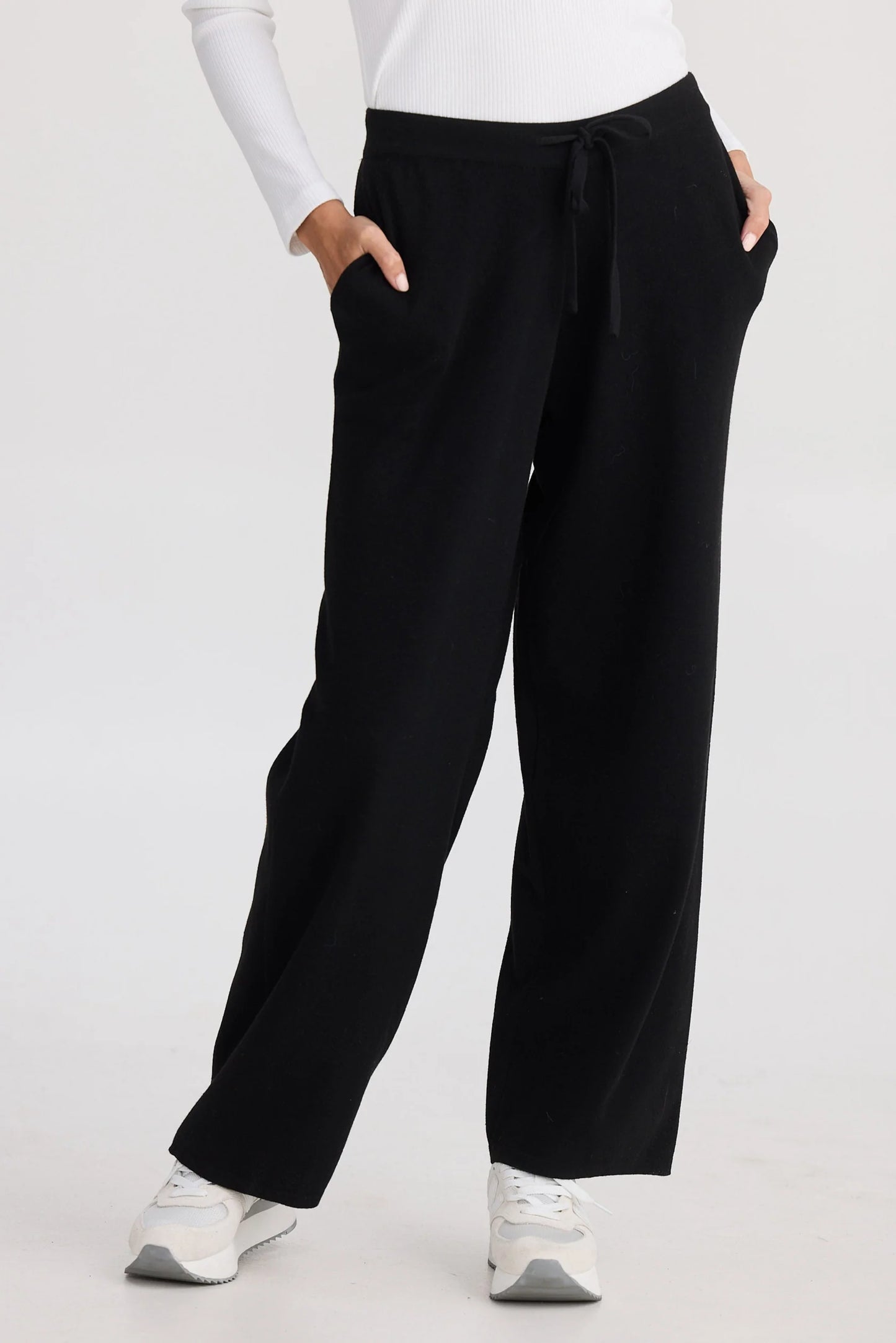 HOMELOVE : First Floor Pant - Black