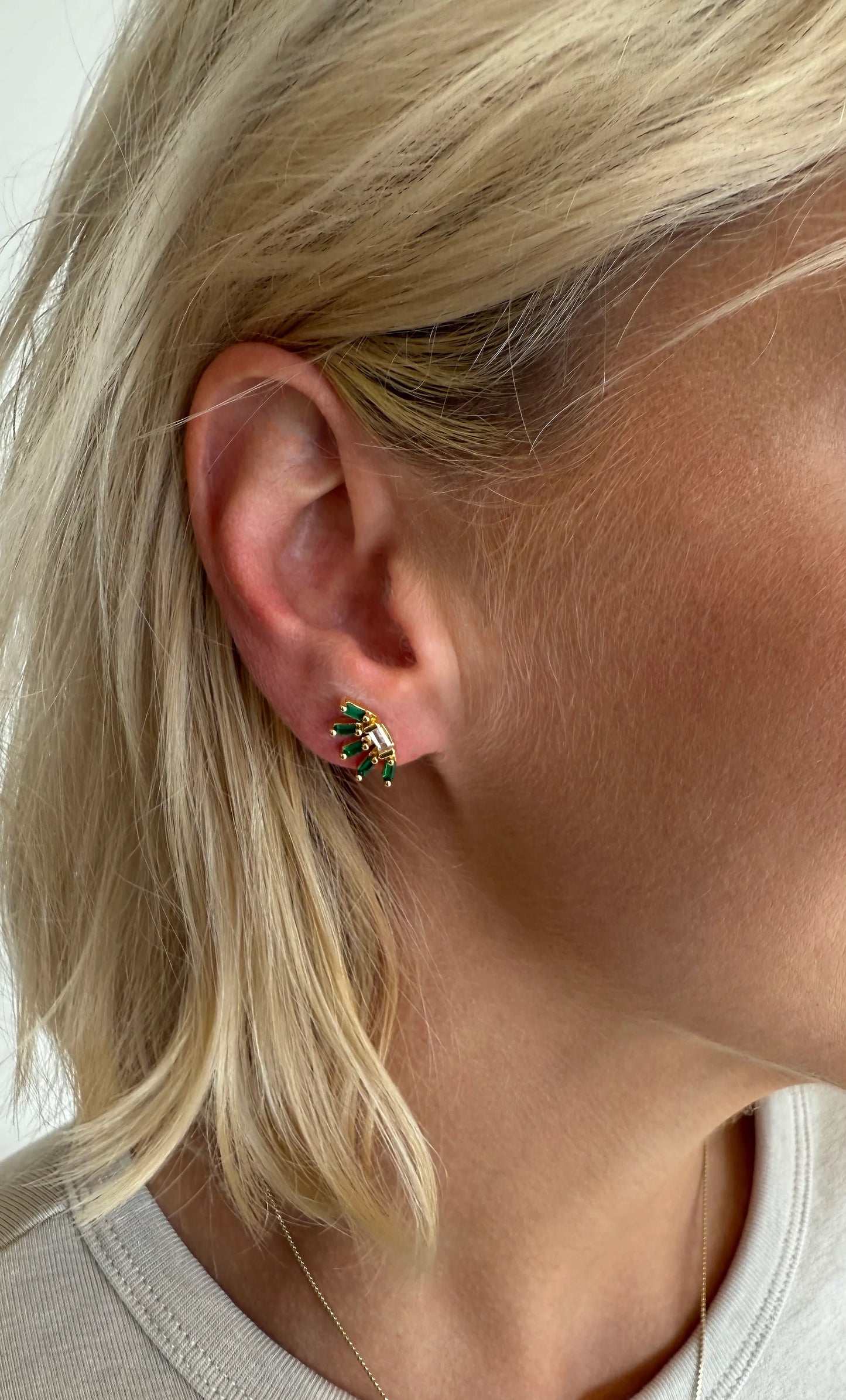TUNIK : Crystal Fan Studs - Earrings