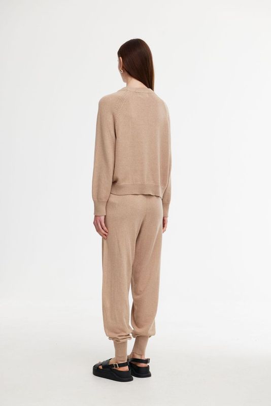 KINNEY : Stone w/ Navy “Lover” Stitching - Knit