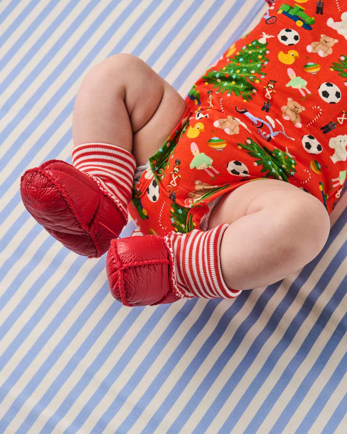 KIP & CO: Santa’s Little Helper Baby Booties