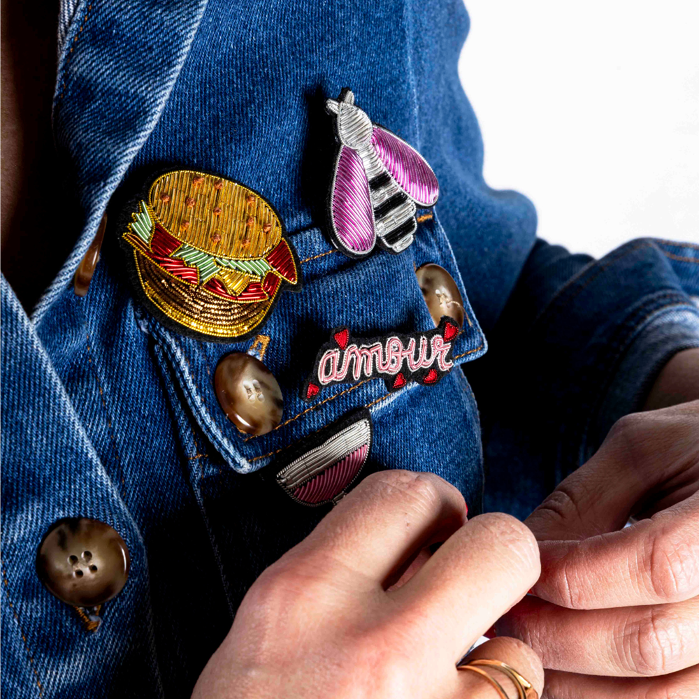 PARISIAN COOL : Pink Bee - Brooch