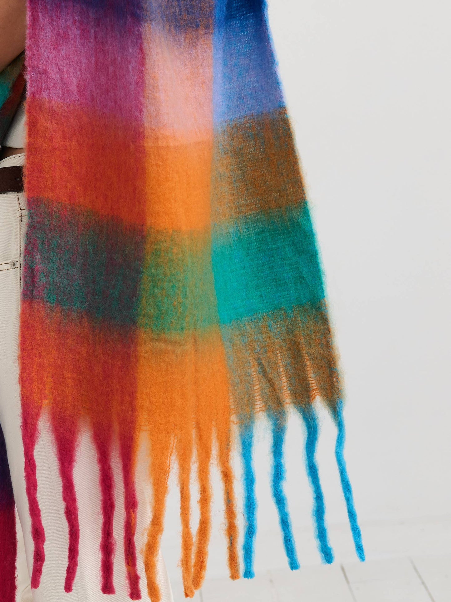 ANGELS WHISPER : Mari Checkered Fluffy - Scarf