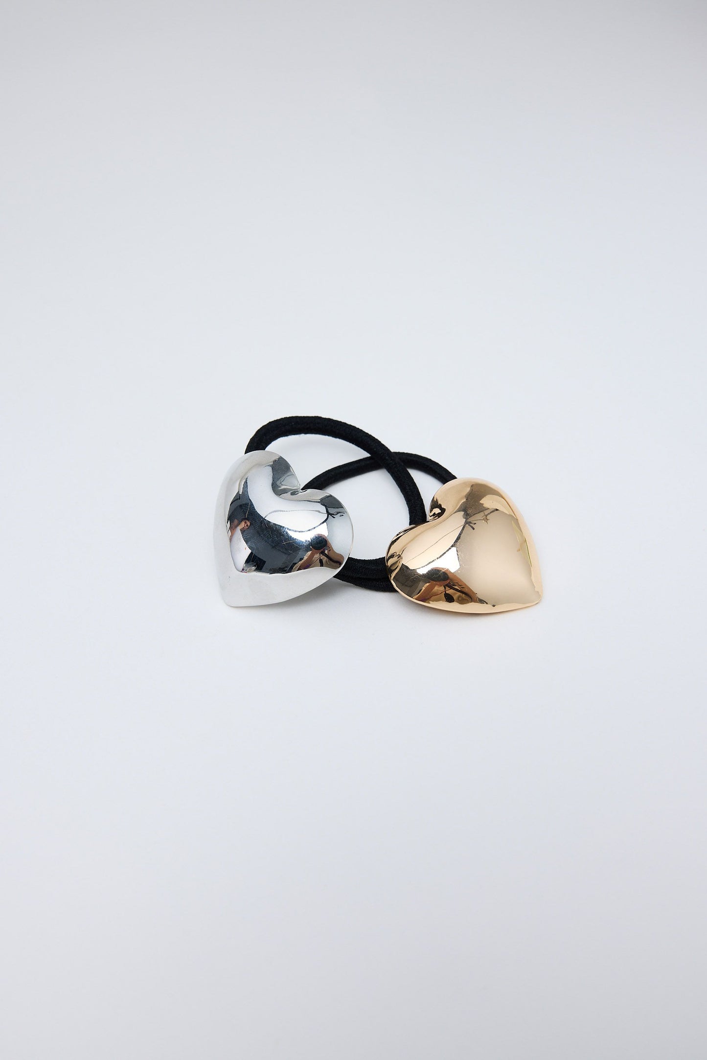 HOLIDAY LIFE : Gold & Silver Heart Set Of 2 - Hair Tie