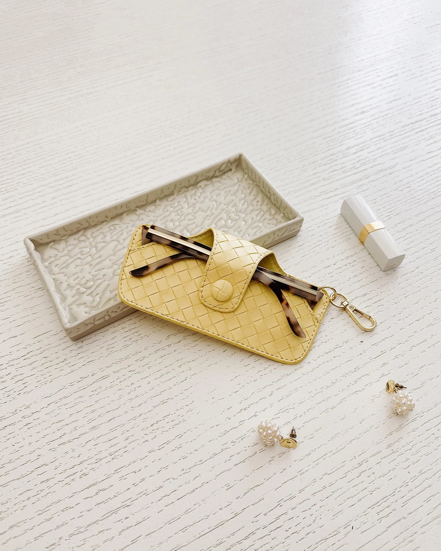 LOUENHIDE - Skittle Sunglass Case - Woven Butter Yellow