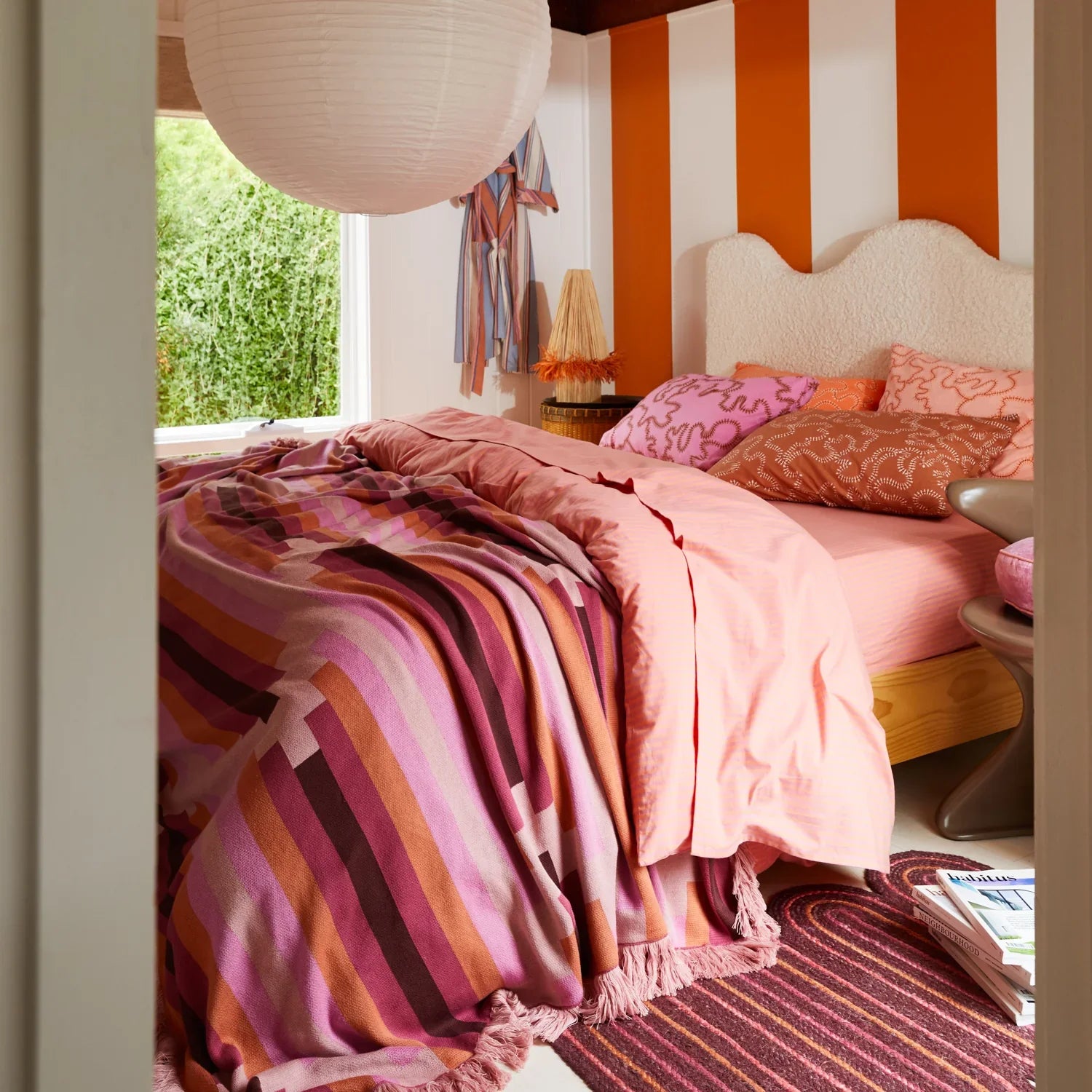 BLANKETS & THROWS