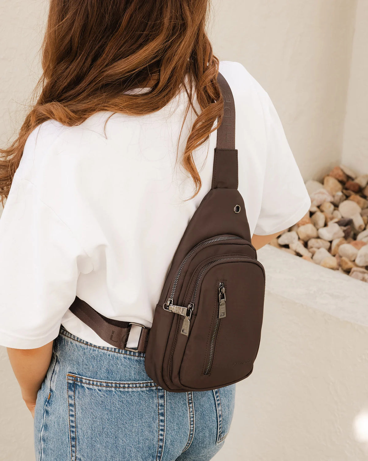 LOUENHIDE : Boyd Nylon Chocolate - Sling Bag