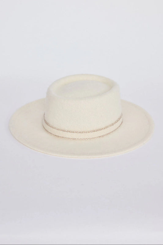 HOLIDAY LIFE : Cream Road Trip - Hat