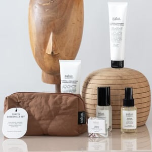 SALUS : Travel Essential Set - Gift Pack