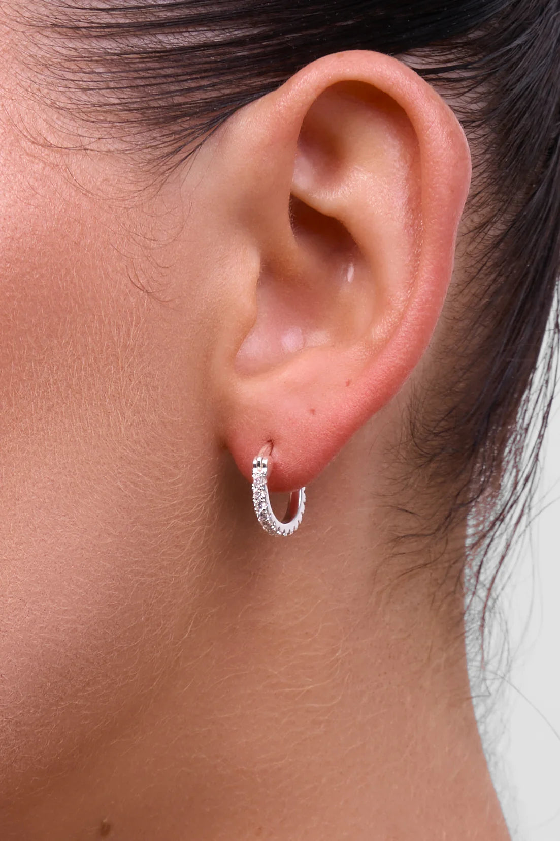 LIBERTE : Piccola Dolce Silver Huggie - Earring