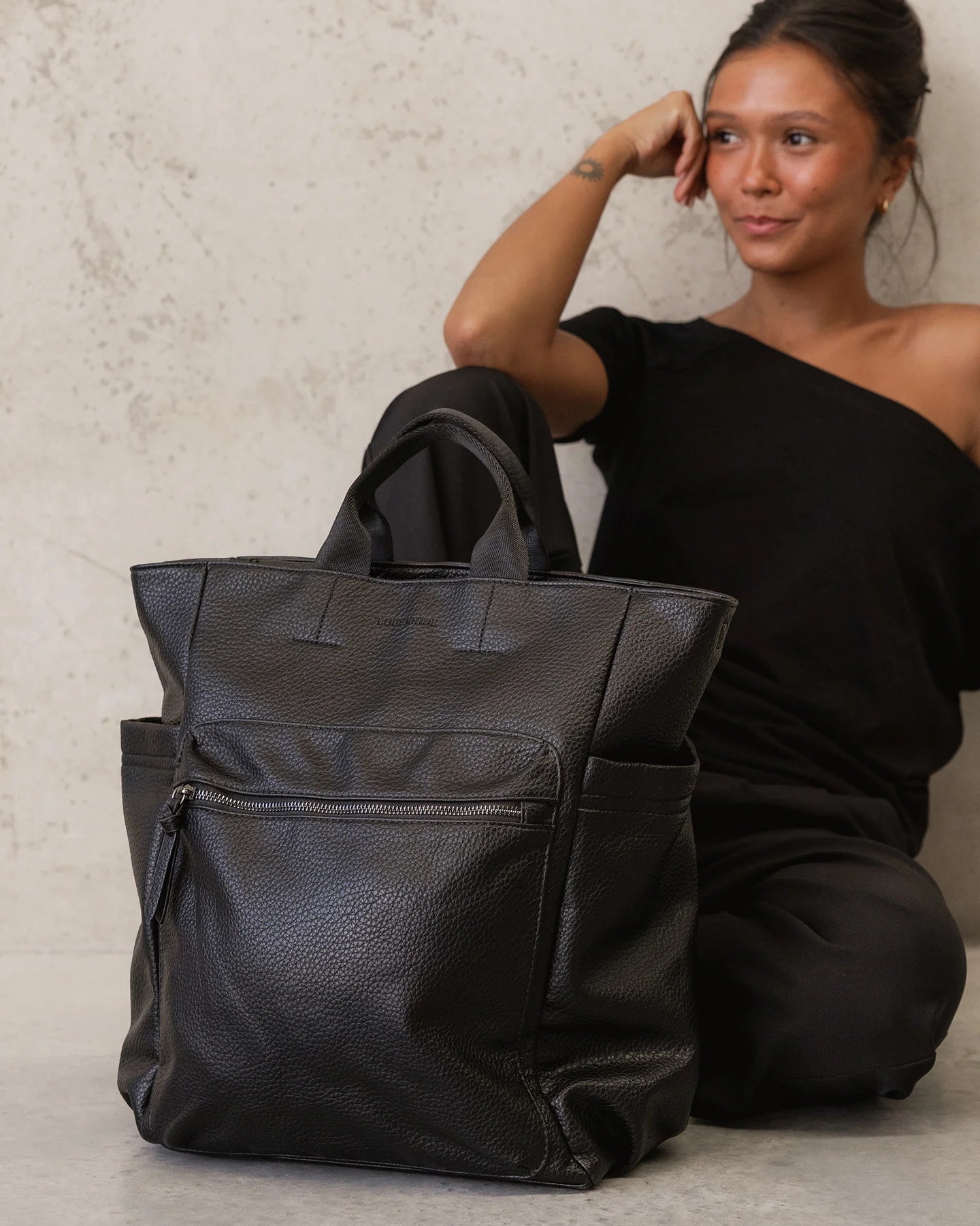 LOUENHIDE. : Bronx Black - Backpack