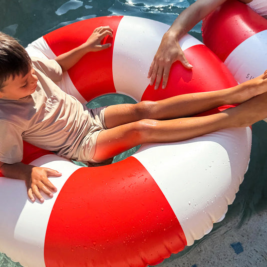 SUNNYLIFE : Tomato Red Stripe - Tube Pool Ring