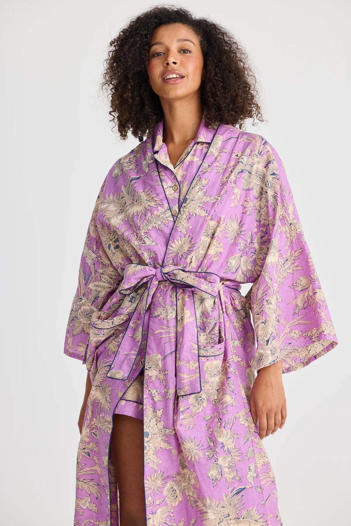 HOLIDAY LIFE : Namaste Purple Haveli - Robe