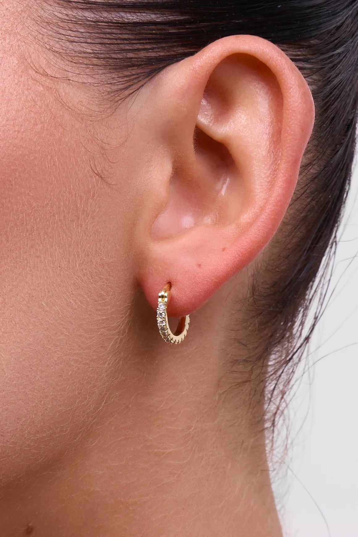 LIBERTE : Piccola Dolce Gold Huggie - Earring