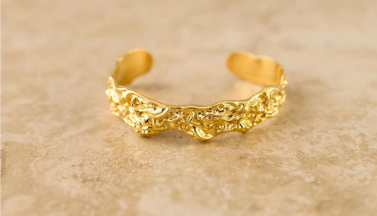 INDIGO & WOLFE : Solara Gold Cuff
