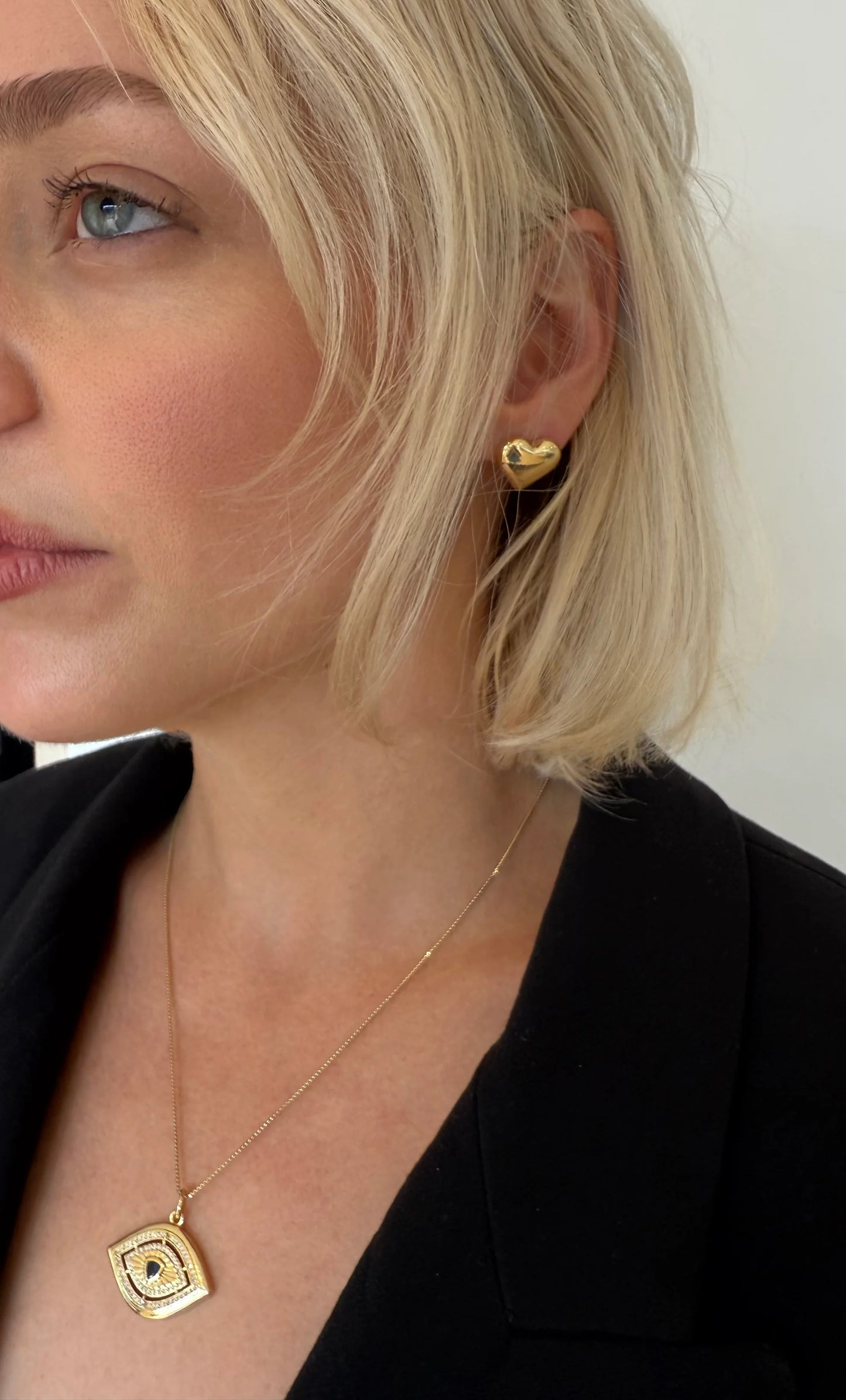 TUNIK: Pop Heart Stud Gold - Earrings