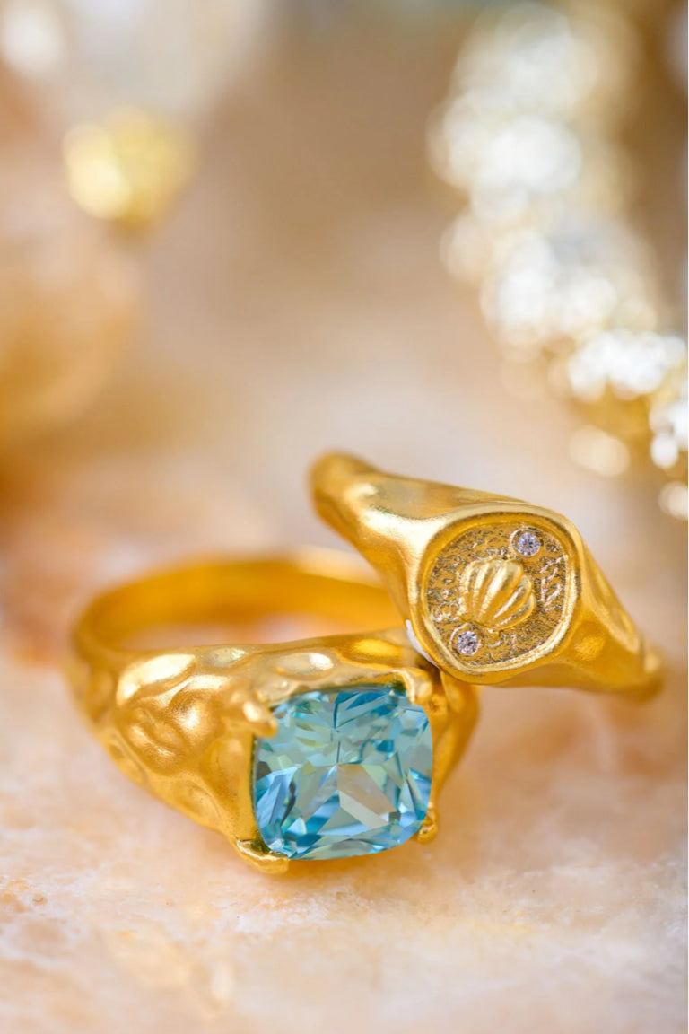 INDIGO & WOLFE : Marine Blue Stone Gold Ring