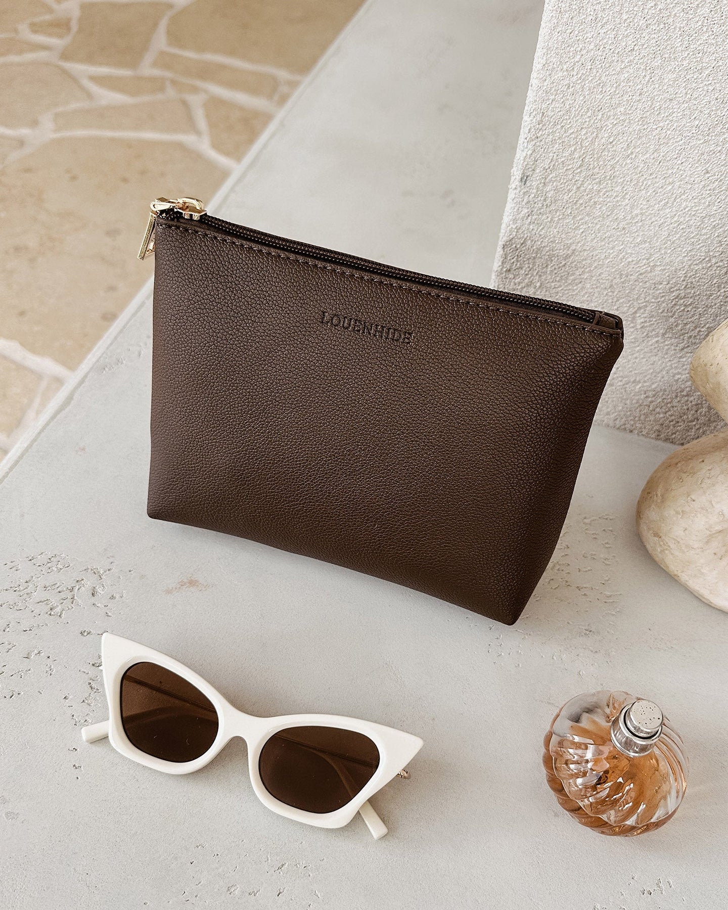 LOUENHIDE : Chocolate - Pouch