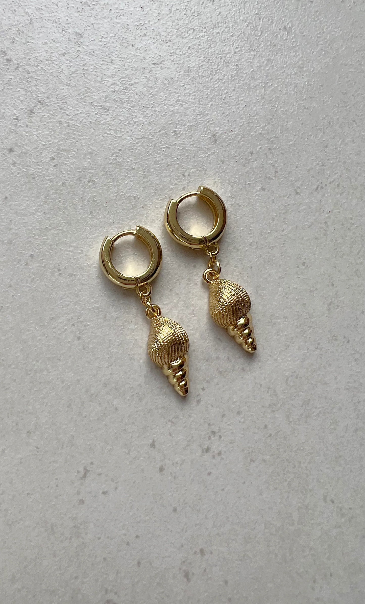 TUNIK : Spiral Shell Huggie Earring - Earrings
