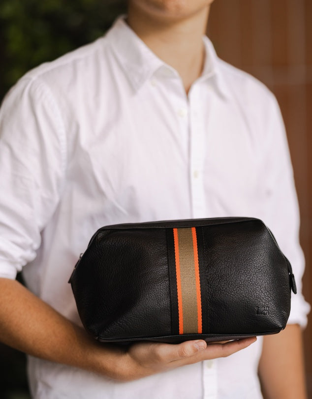 LOUENHIDE : Gilbert Men’s Toiletry Bag - Black