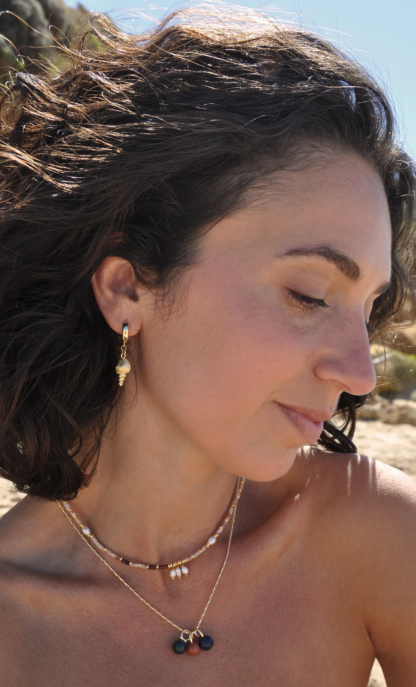 TUNIK : Spiral Shell Huggie Earring - Earrings