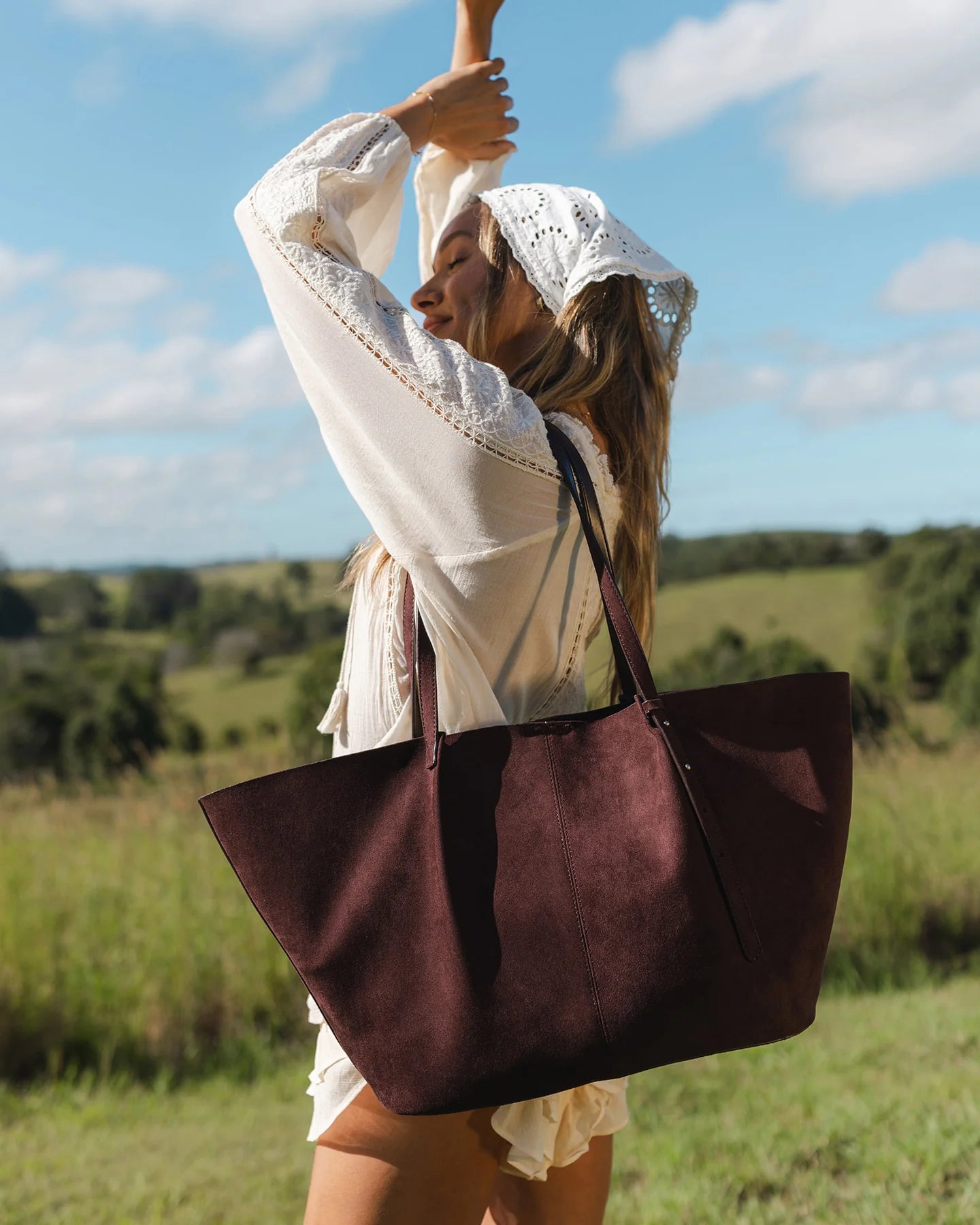 LOUENHIDE : Sawyer Suedette Chocolate - Tote Bag
