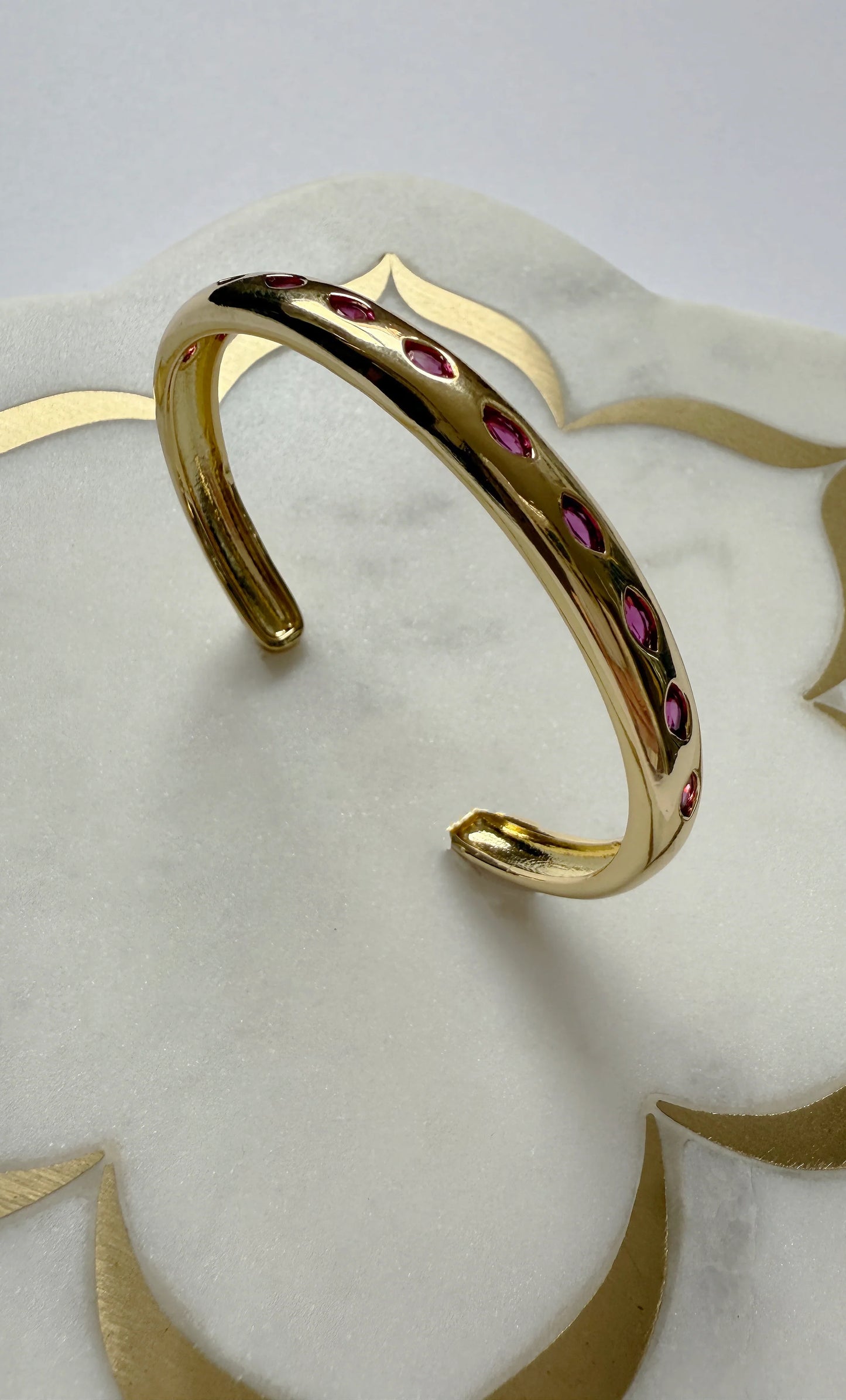 TUNIK : The Tunik Pink Stone Cuff - Bracelet