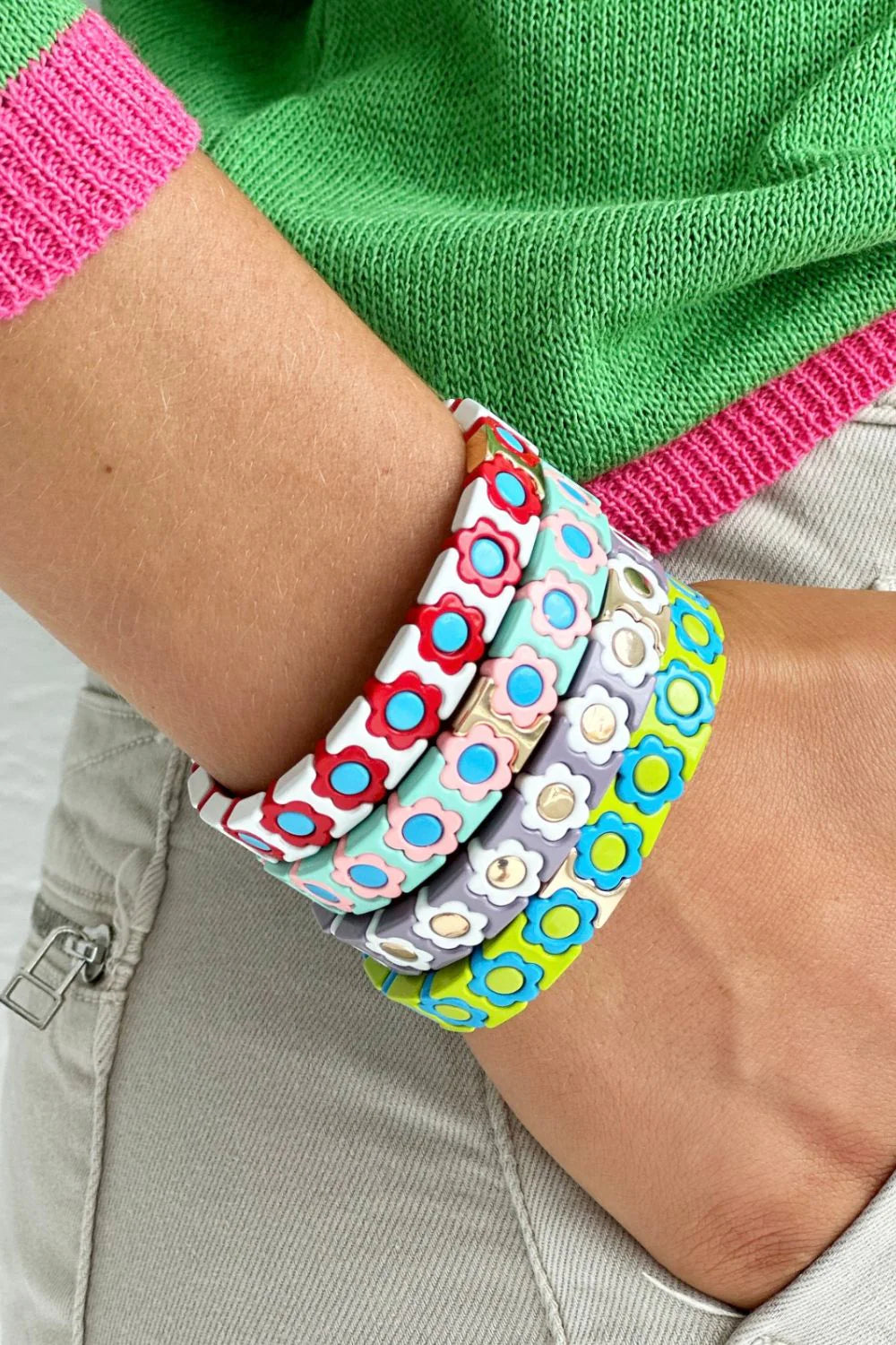 MOSK. MELBOURNE : Daisy Chain Bracelet - White Aqua & Red