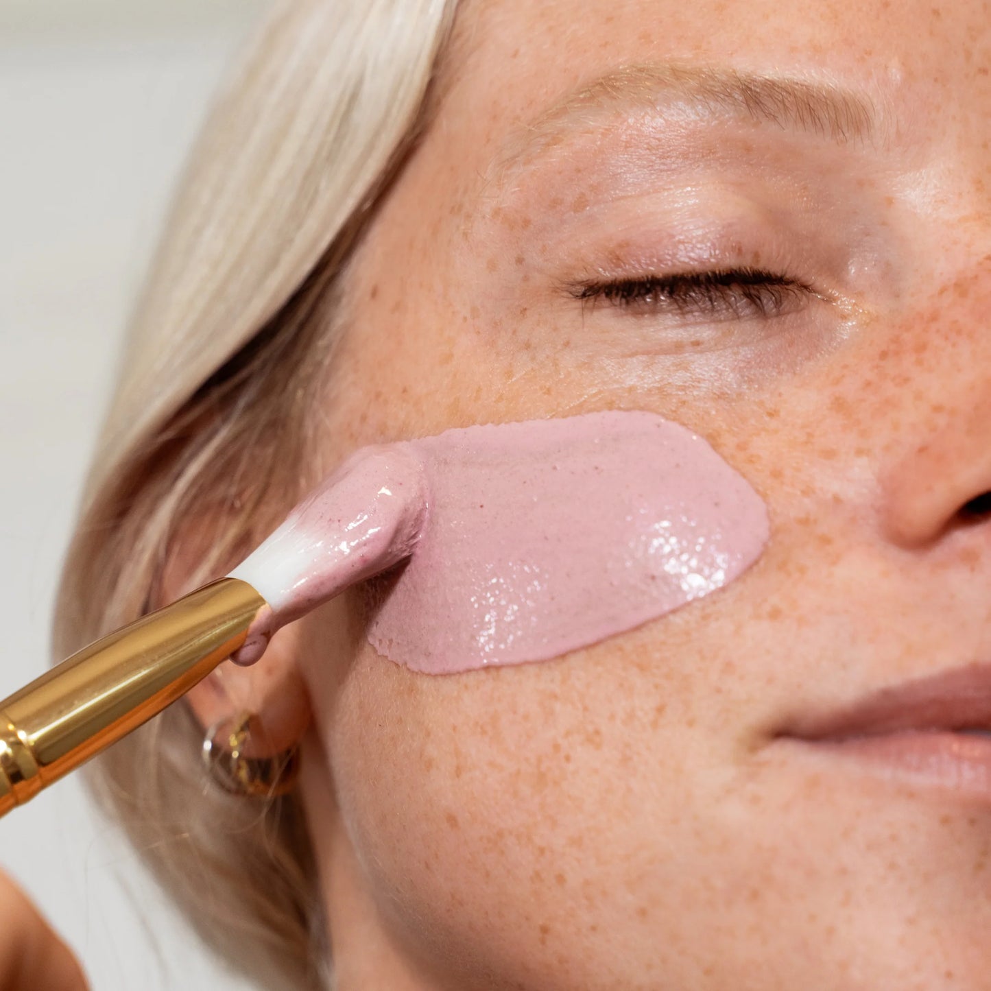 STRAY WILLOW : Facial Mask Brush