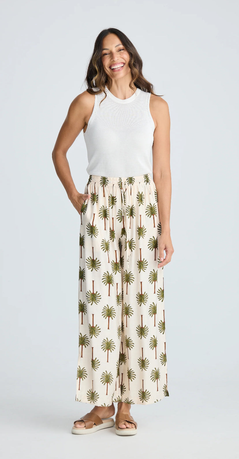 HOLIDAY - Fly Away Pant - Ivory Palm Print