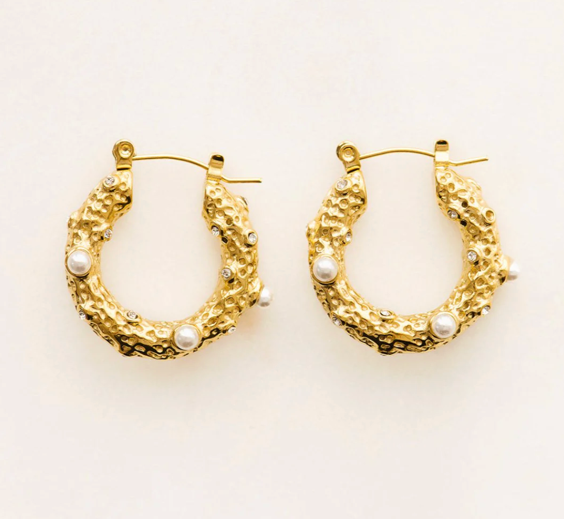 INDIGO & WOLFE : Aurelia Pearl Gold - Earrings