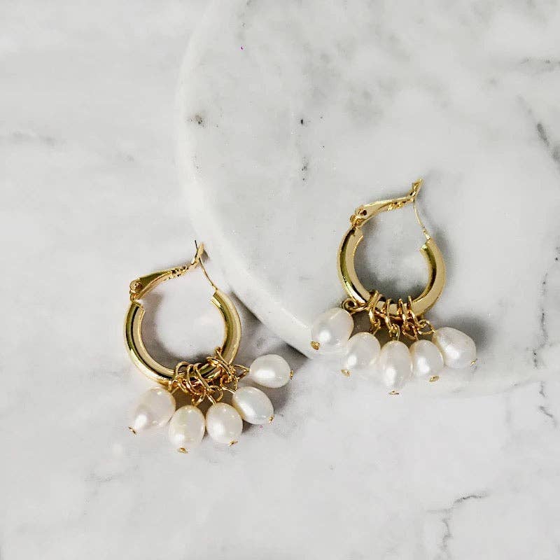 GREENWOOD DESIGNS: Freshwater Pearl - Earrings