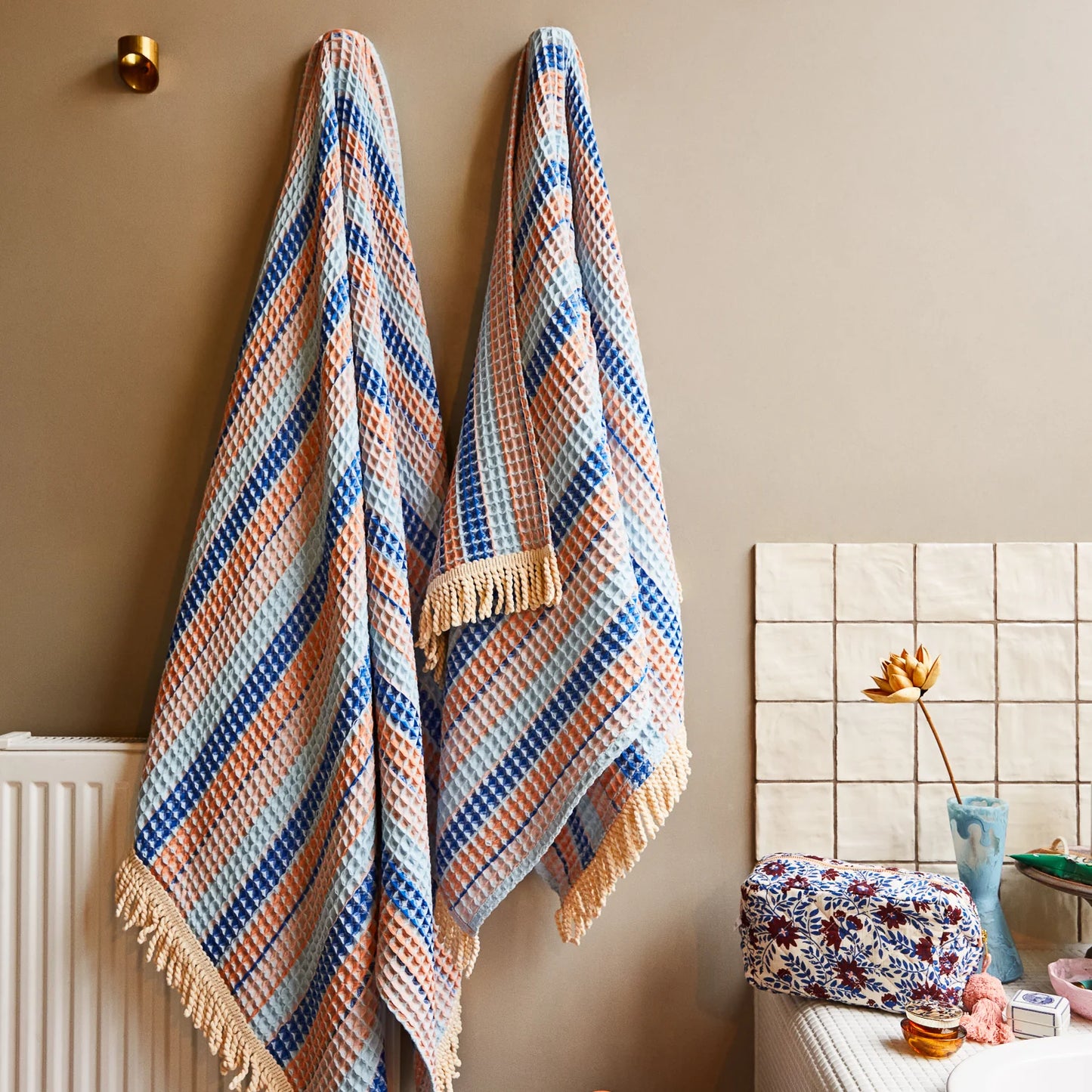 SAGE x CLARE : Kanti Waffle Bath Towel - Ultramarine