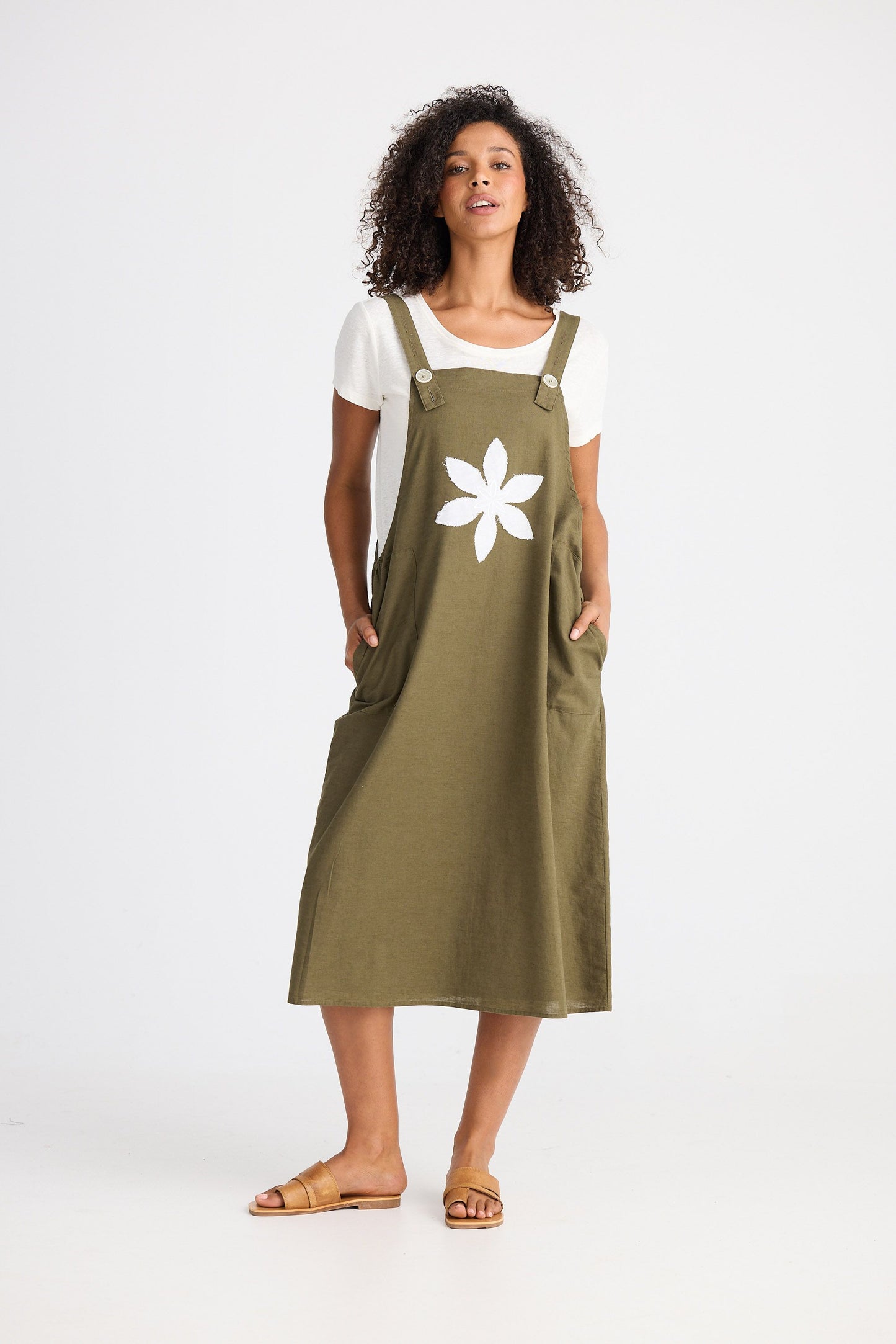 THE SHANTY : Sesame Pinafore - Khaki